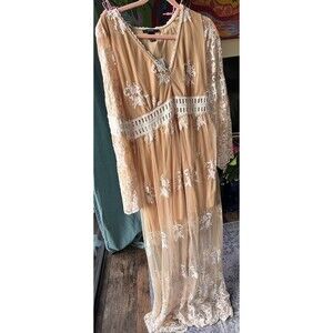 Forever 21 Maxi Dress Embroidered Lacey Ballgown Lined Size Medium Beige + Cream
